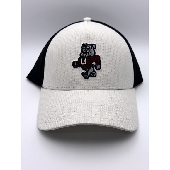 Under Armour Other - Under Armour Mens Iso-Chill Trucker Hat White Black Bulldog Mascot OSFM Sample